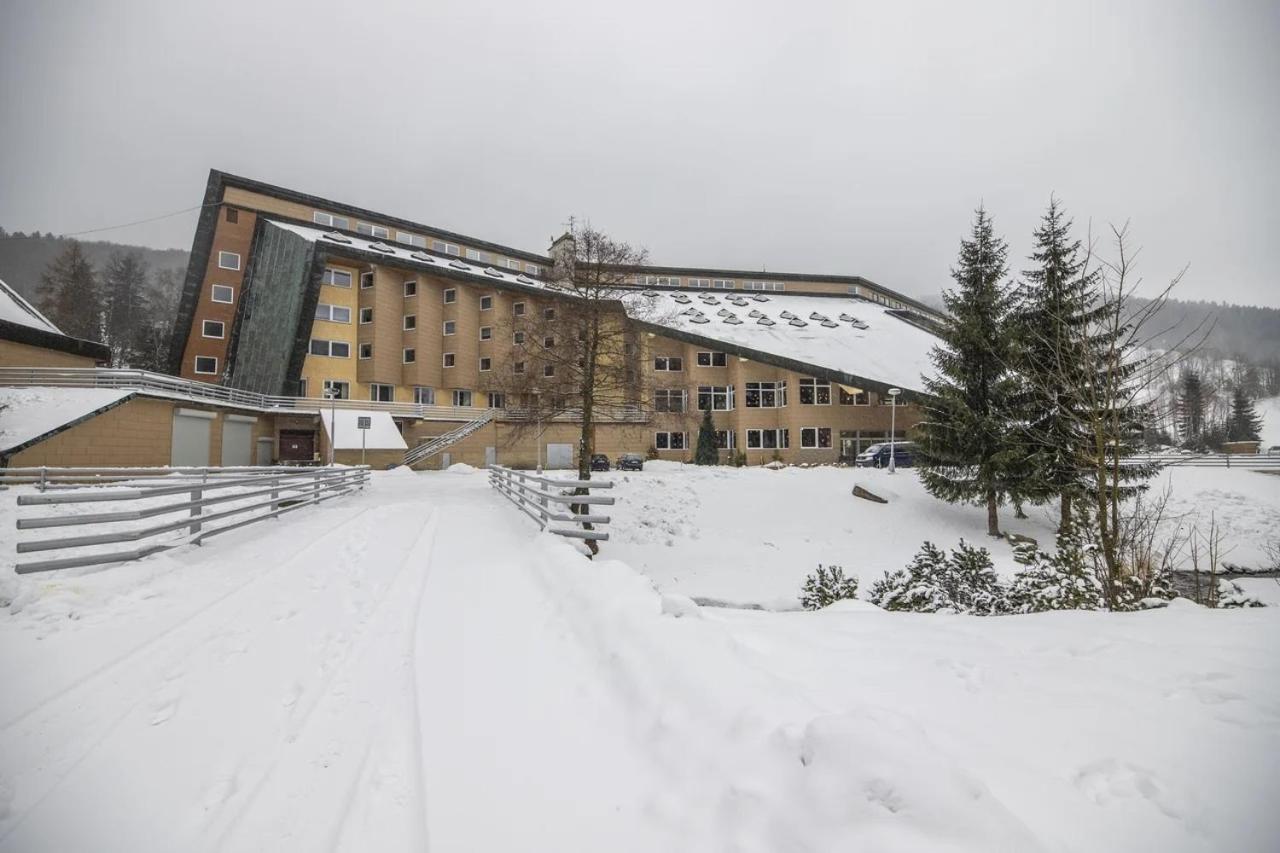 Hotel Fit Fun Harrachov Bagian luar foto